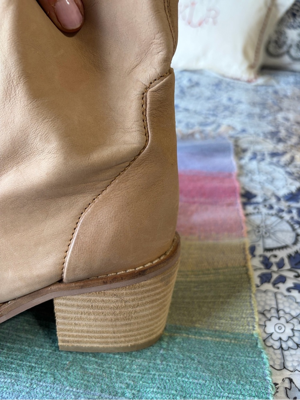 EUC Diba tribeWomen’s Beige Leather Ankle Boots - Classic Block Heel size 7 - Picture 5 of 8